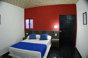Hotel Dali 2*